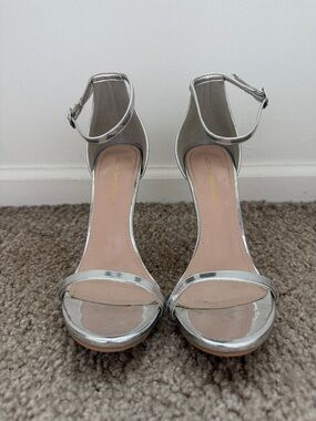 Lola Shoetique Silver Ankle-Strap Heeled Sandals